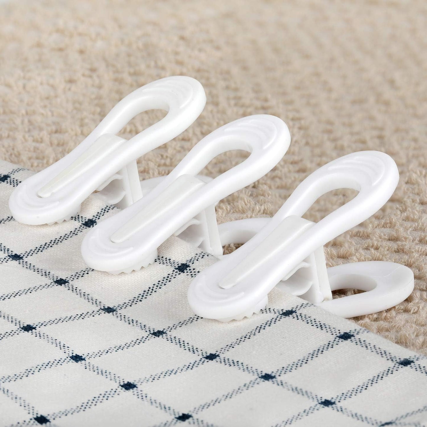 Tinfol White Plastic Hanger Clips, 24 Pack Hanger Clips- Strong Pinch Grip Finger Clips for Plastic Clothes Hangers, Multi-Purpose Hangers Clips